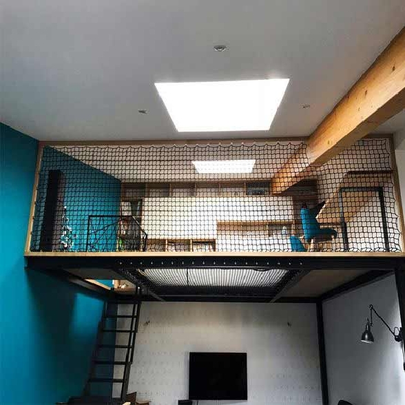 Installazione rete per soppalco